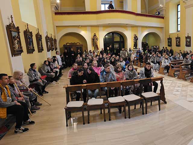 Današnji križni put započeo je i završio u gospićkoj prvostolnici prvoj ličkoj katedrali                                                                                                                                                                  